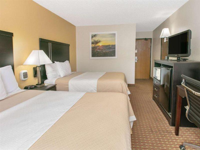 Days Inn By Wyndham Hornell Ny Extérieur photo