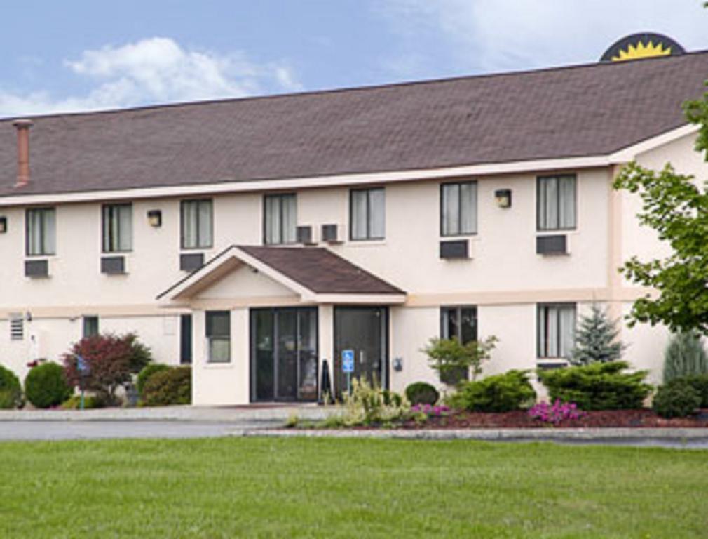 Days Inn By Wyndham Hornell Ny Extérieur photo