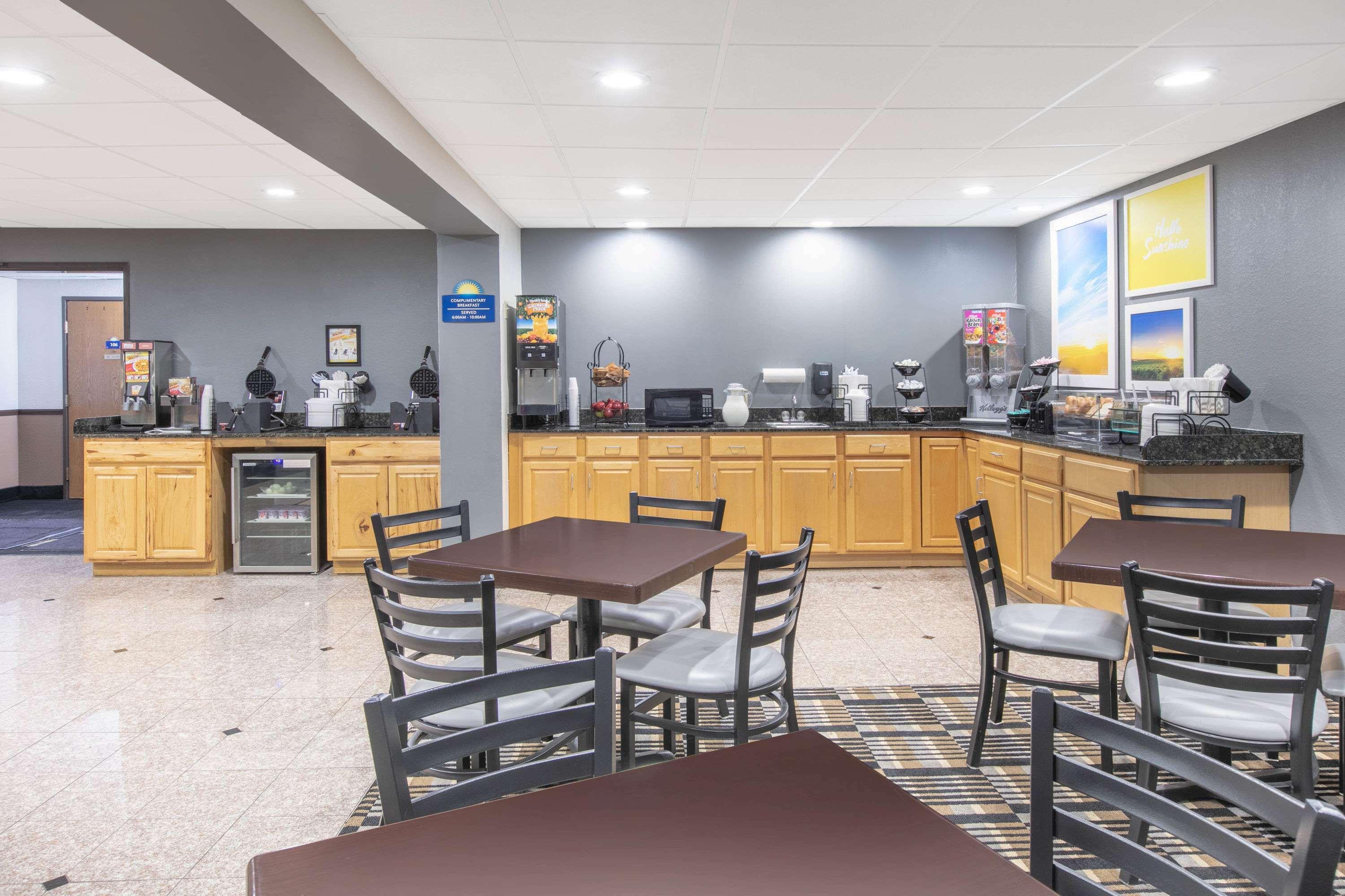 Days Inn By Wyndham Hornell Ny Extérieur photo