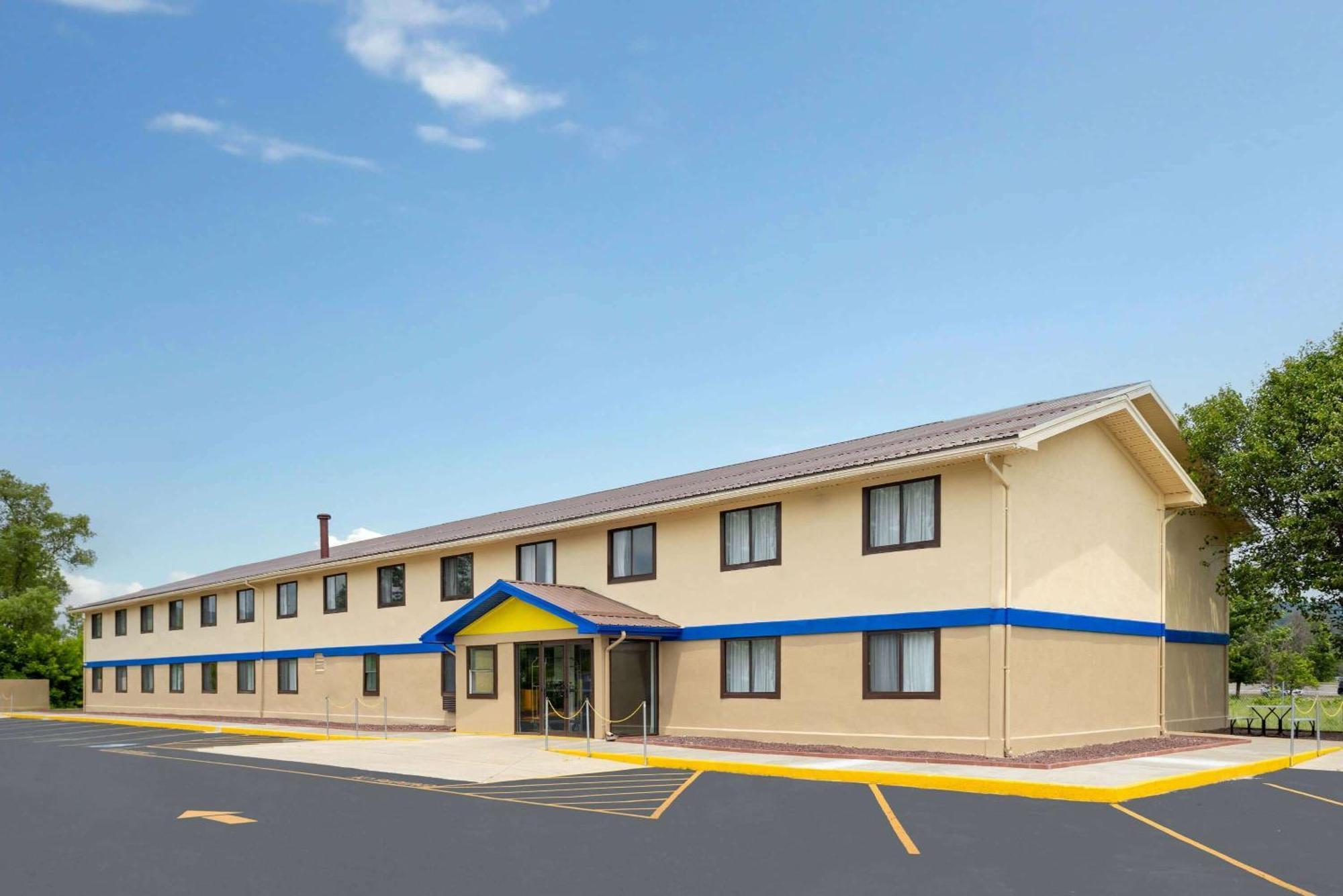Days Inn By Wyndham Hornell Ny Extérieur photo