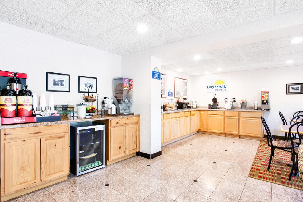 Days Inn By Wyndham Hornell Ny Extérieur photo