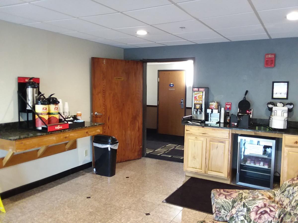 Days Inn By Wyndham Hornell Ny Extérieur photo